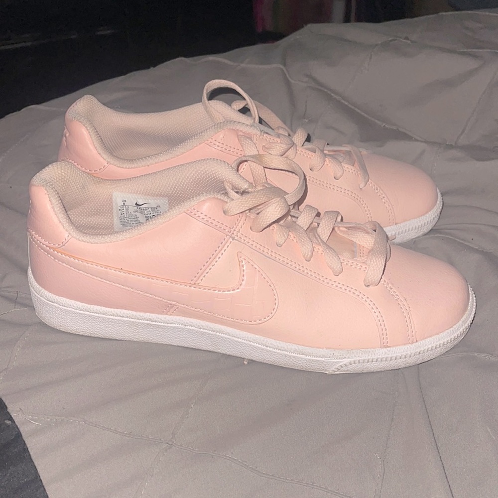 Women’s Nike Sneakers